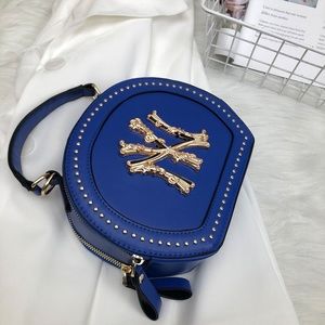 Highly Favored New York Crossbody bag